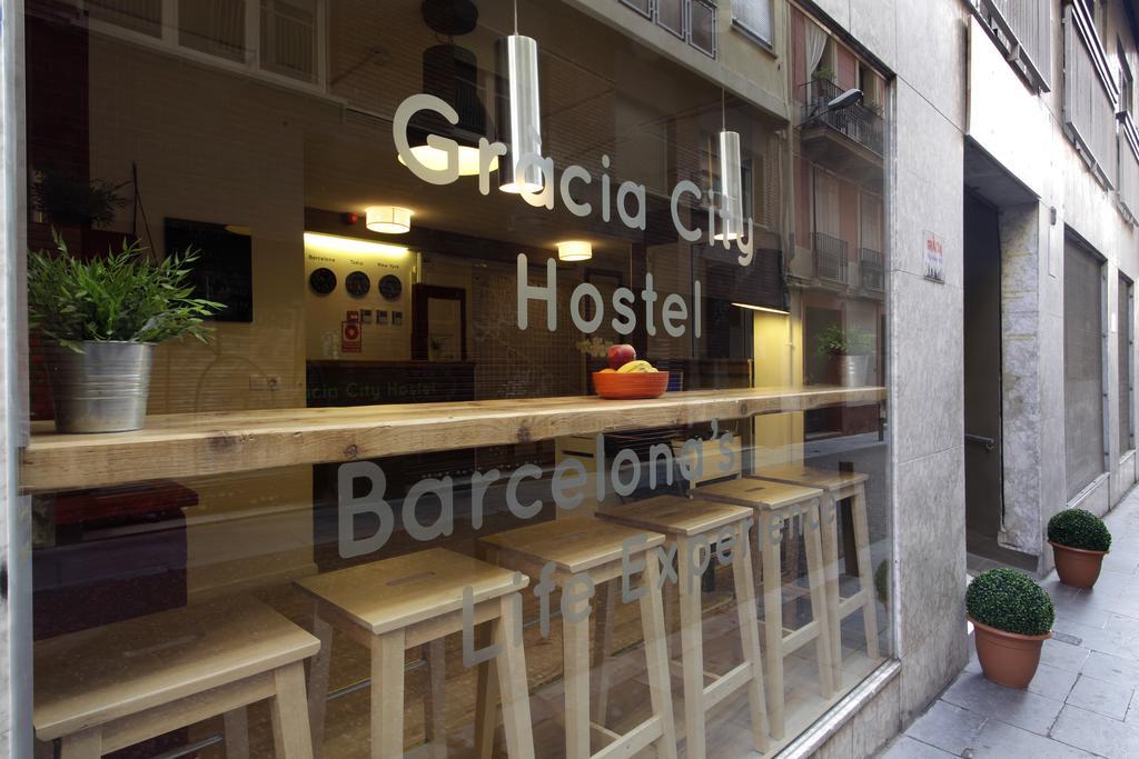 Gracia City Hostel Barcelona Buitenkant foto A hostel in Barcelona, Spain